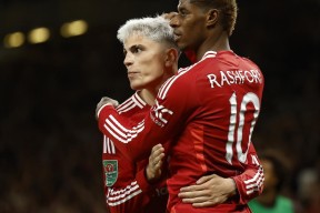 jiuyou app-曼联教练压力巨大！，莱万多夫斯基遭遇十五持续失利上演精彩一战-jiuyou app